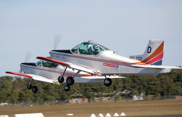 How does the RSAF train their pilots?